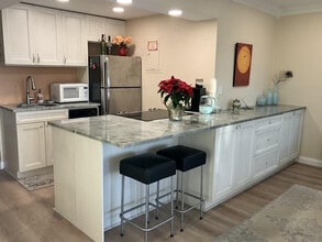 801 NE 18th Ct in Fort Lauderdale, FL - Building Photo - Building Photo