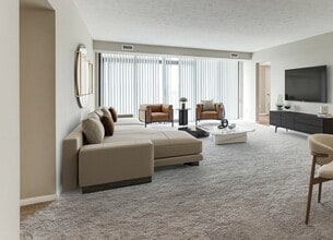Four Seasons Apartments in Beachwood, OH - Foto de edificio - Building Photo