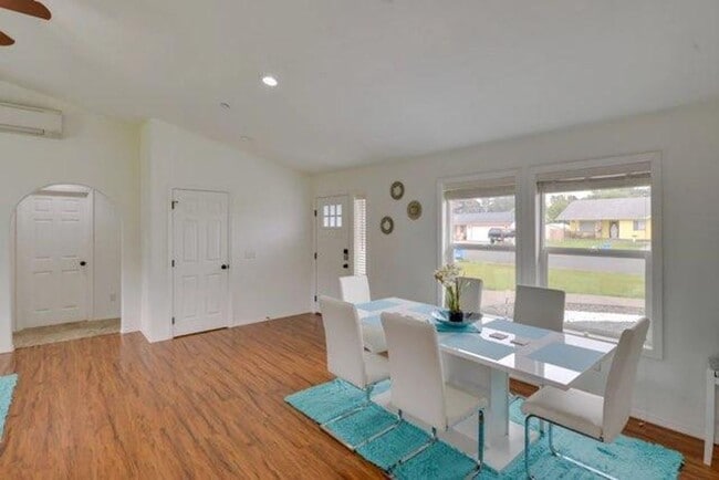 1680 Arlington Dr in Crescent City, CA - Building Photo - Building Photo