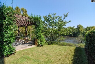 100 Sunset Blvd in West Columbia, SC - Building Photo - Building Photo