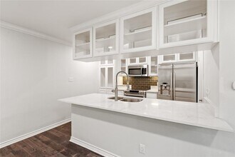 2507 Quarry Rd in Austin, TX - Building Photo - Building Photo