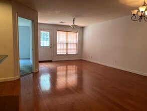 557 Gregory Ct, Unit 557 Gregory Ct in Highland, NY - Building Photo - Building Photo