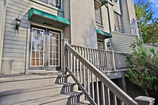 1332 Roxbury Ct in Jackson, MS - Foto de edificio - Building Photo
