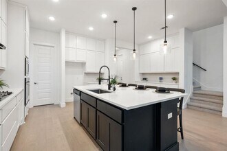 2240 Sawdust Dr in Georgetown, TX - Building Photo - Building Photo