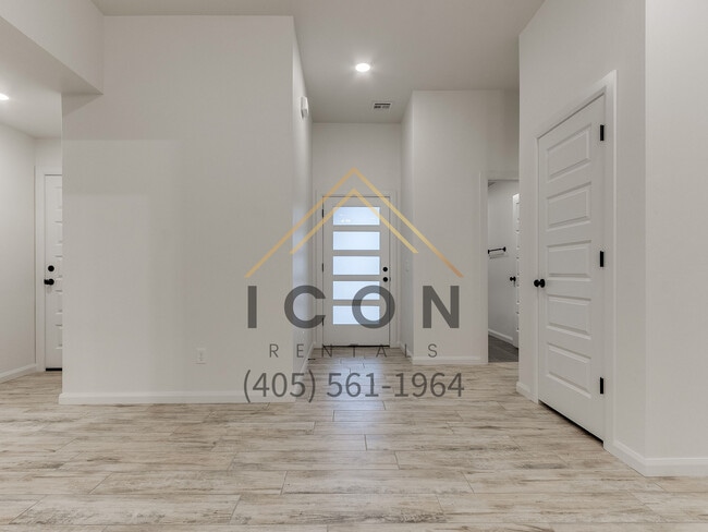 property at 5001 SE 86th St