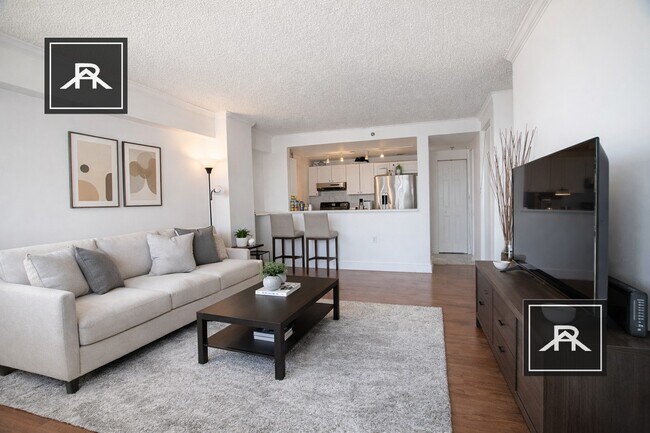 15 N Beacon St, Unit 815 in Boston, MA - Building Photo - Building Photo