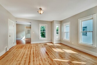 48 Ashland St in Malden, MA - Building Photo - Building Photo