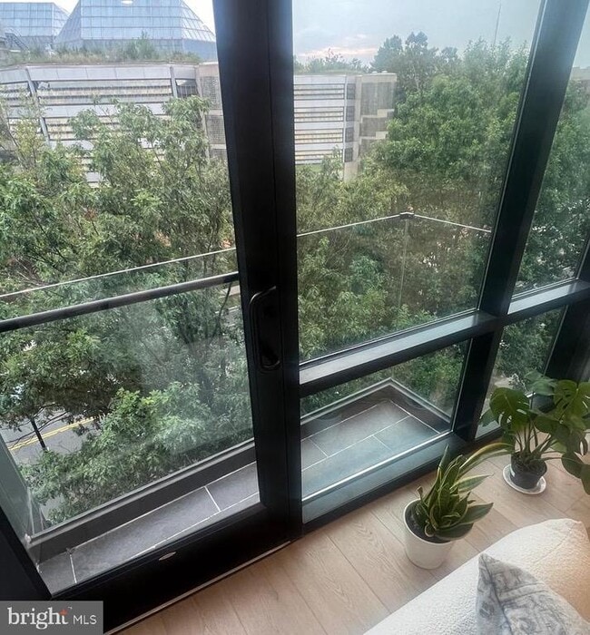 4111 Connecticut Ave NW in Washington, DC - Building Photo - Building Photo