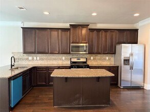 410 Live Oak Pass in Loganville, GA - Building Photo - Building Photo