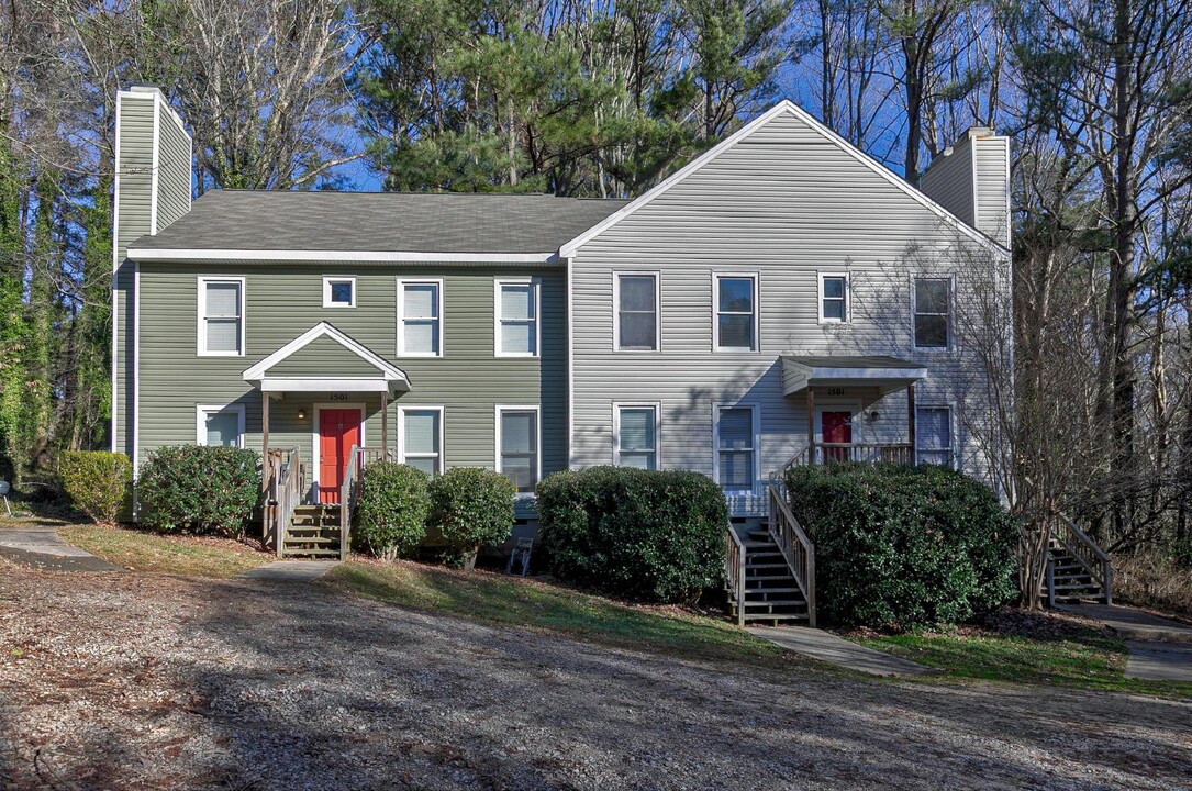 1501 Mary Frances Pl-Unit -Unit D in Raleigh, NC - Building Photo