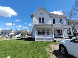 330 N 11th St in New Castle, IN - Building Photo