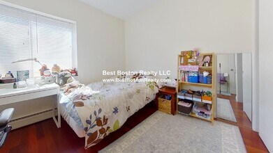 50 Craigie St, Unit 17 in Somerville, MA - Building Photo - Building Photo