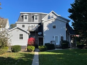 424 W Main St, Unit C in Waynesboro, PA - Building Photo - Building Photo