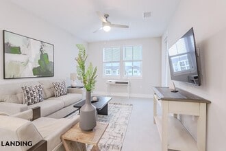 2361 Commerce Park Dr NE, Unit 1402 in Palm Bay, FL - Building Photo - Building Photo