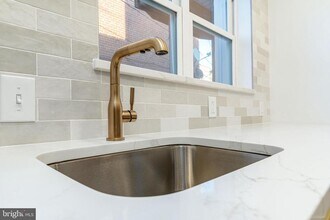 2563 E Elkhart St in Philadelphia, PA - Building Photo - Building Photo