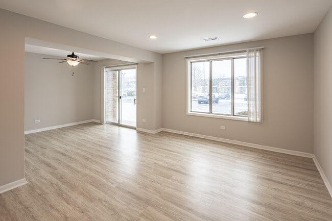 Maple Leaf Apartments in University Park, IL - Foto de edificio - Interior Photo