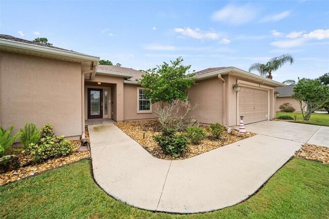 11 Riviera Estates Ct in Palm Coast, FL - Foto de edificio - Building Photo
