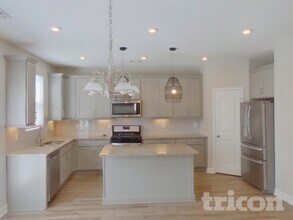 323 Disley Way in Murfreesboro, TN - Foto de edificio - Building Photo