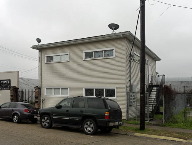 4500 Martin Luther King Jr Blvd in New Orleans, LA - Foto de edificio - Building Photo