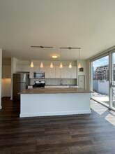 905 N Orleans St in Chicago, IL - Building Photo - Building Photo
