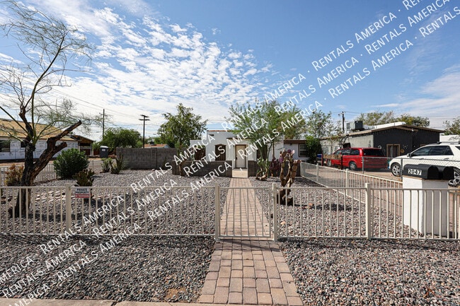 property at 2047 E Virginia Ave