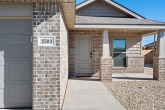 2503 Kenwood Ave in Lubbock, TX - Building Photo - Building Photo