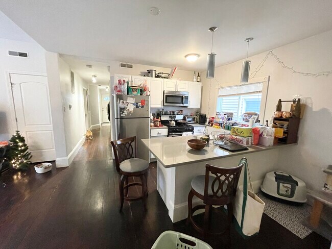 32 Rawson St, Unit 2