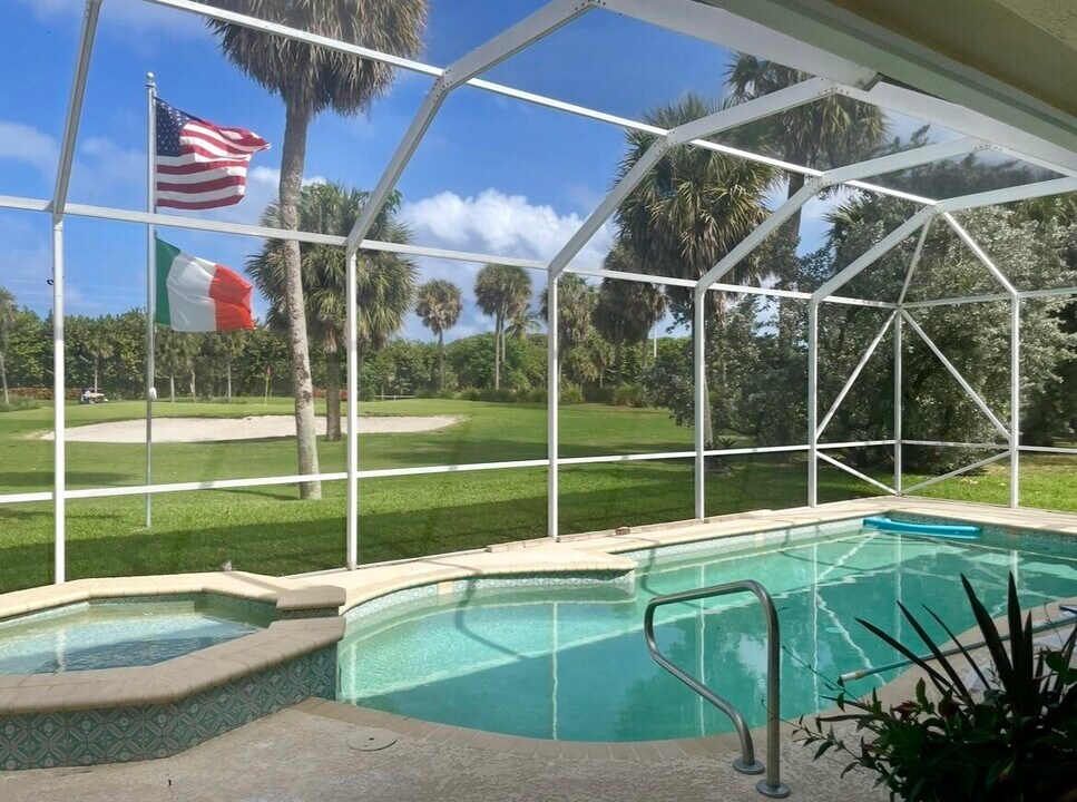 950 Marble Way in Boca Raton, FL - Building Photo