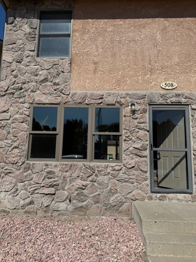 property at 508 W 42nd St
