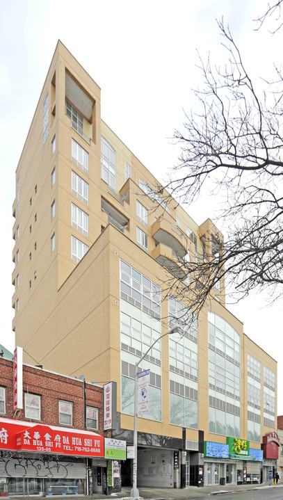 Grace Tower in Flushing, NY - Building Photo