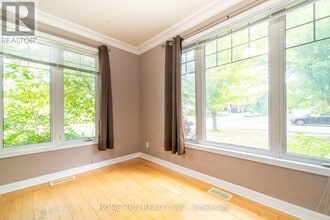 46 St Helen's Pl in Ottawa, ON - Building Photo - Building Photo