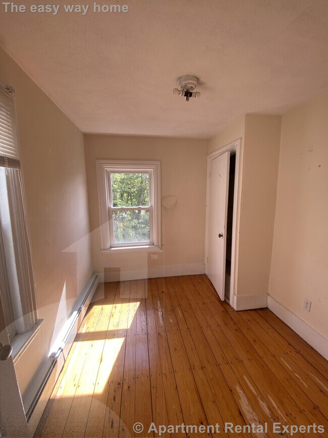 112 Thorndike St in Cambridge, MA - Building Photo - Building Photo