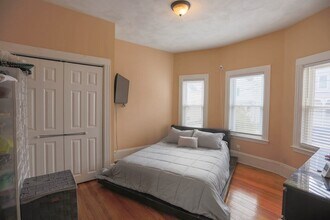 167 Jefferson Ave in Everett, MA - Building Photo - Building Photo