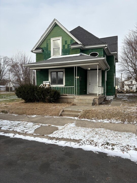 2117 Bertrand St in South Bend, IN - Building Photo