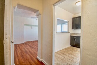 bon921 in Los Angeles, CA - Foto de edificio - Interior Photo