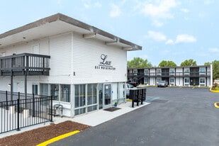 Lux off Washington in Bay City, MI - Building Photo