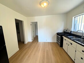 849 N Vendome St, Unit 849 N. Vendome St. in Los Angeles, CA - Building Photo - Building Photo