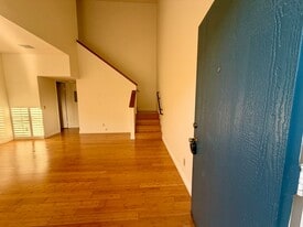 86 Maegan Pl in Thousand Oaks, CA - Building Photo