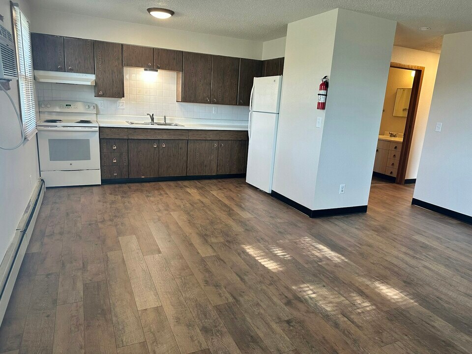 104 Philadelphia St in Rapid City, SD - Building Photo