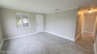 1007 NE 23rd St in Gainesville, FL - Building Photo - Building Photo