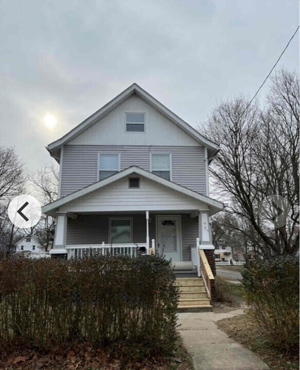 92 W Mildred Ave in Akron, OH - Building Photo
