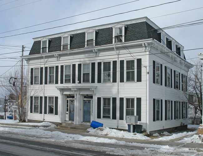 84 South St in Biddeford, ME - Building Photo - Building Photo