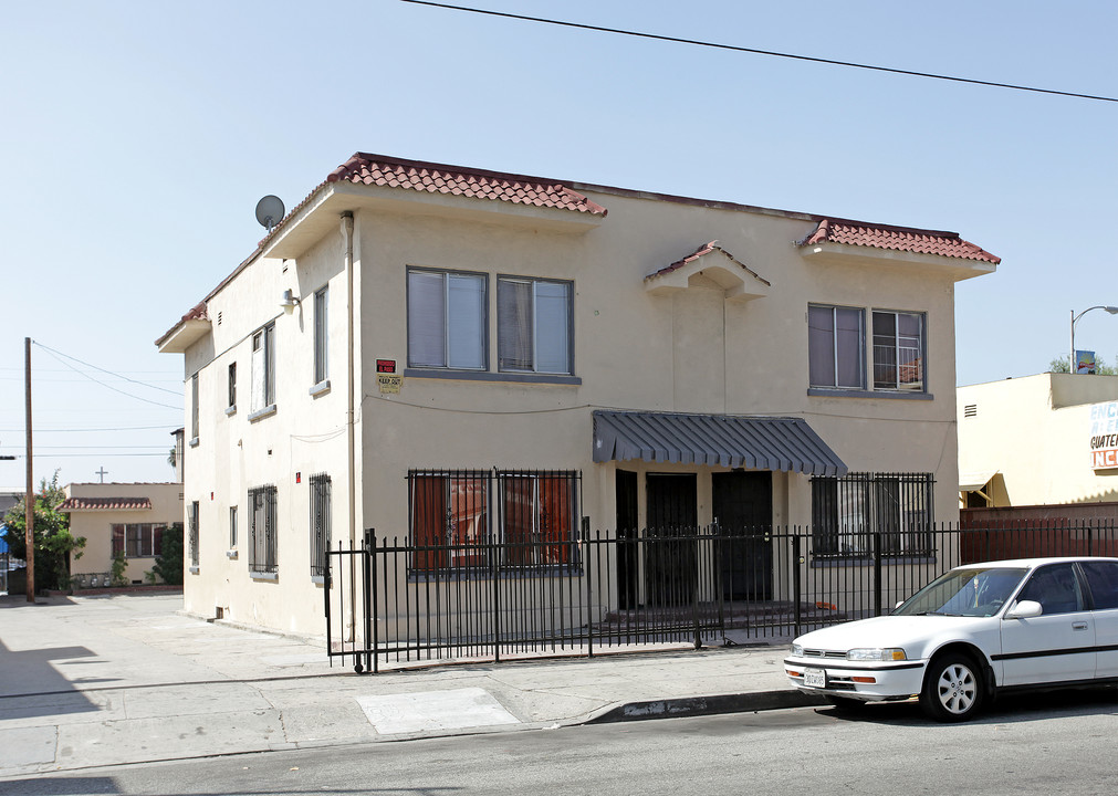 2660 Randolph St in Huntington Park, CA - Building Photo