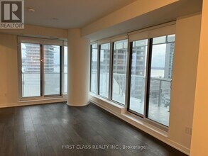 28 Freeland St in Toronto, ON - Building Photo - Building Photo