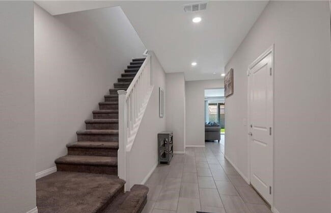 372 Soubrette Ct in Las Vegas, NV - Foto de edificio - Building Photo