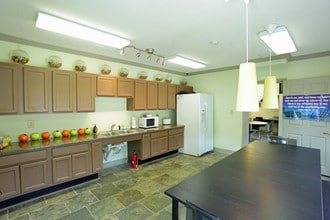 Magnolia Court in Birmingham, AL - Foto de edificio - Interior Photo