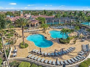 8601 Piazza Del Lago Cir in Estero, FL - Building Photo - Building Photo