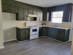 4822 Kutztown Rd, Unit 3 in Temple, PA - Foto de edificio - Building Photo