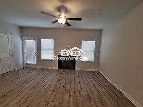 11677 Mendenhall Ct in Hampton, GA - Building Photo - Building Photo