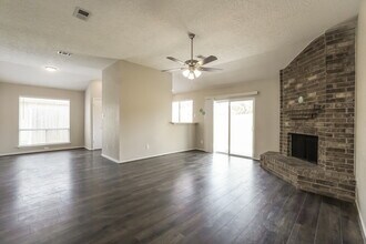 15118 Loma Paseo Dr in Houston, TX - Building Photo - Building Photo